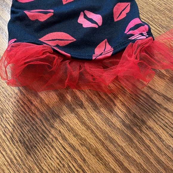 Dog outfit clothing Valentine’s Day pet apparel outfit - Picture 9 of 9